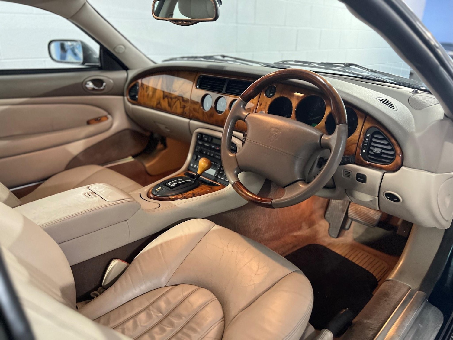 Used Jaguar XK8 2002 for sale - 77156473: Photo 8