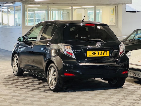 Used Toyota Yaris 2014 for sale - 74564208: Photo 3