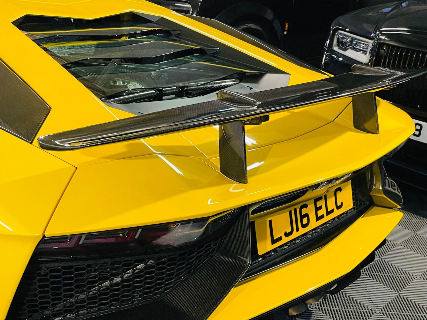 Used Lamborghini Aventador 2016 for sale - 76990571: Photo 18