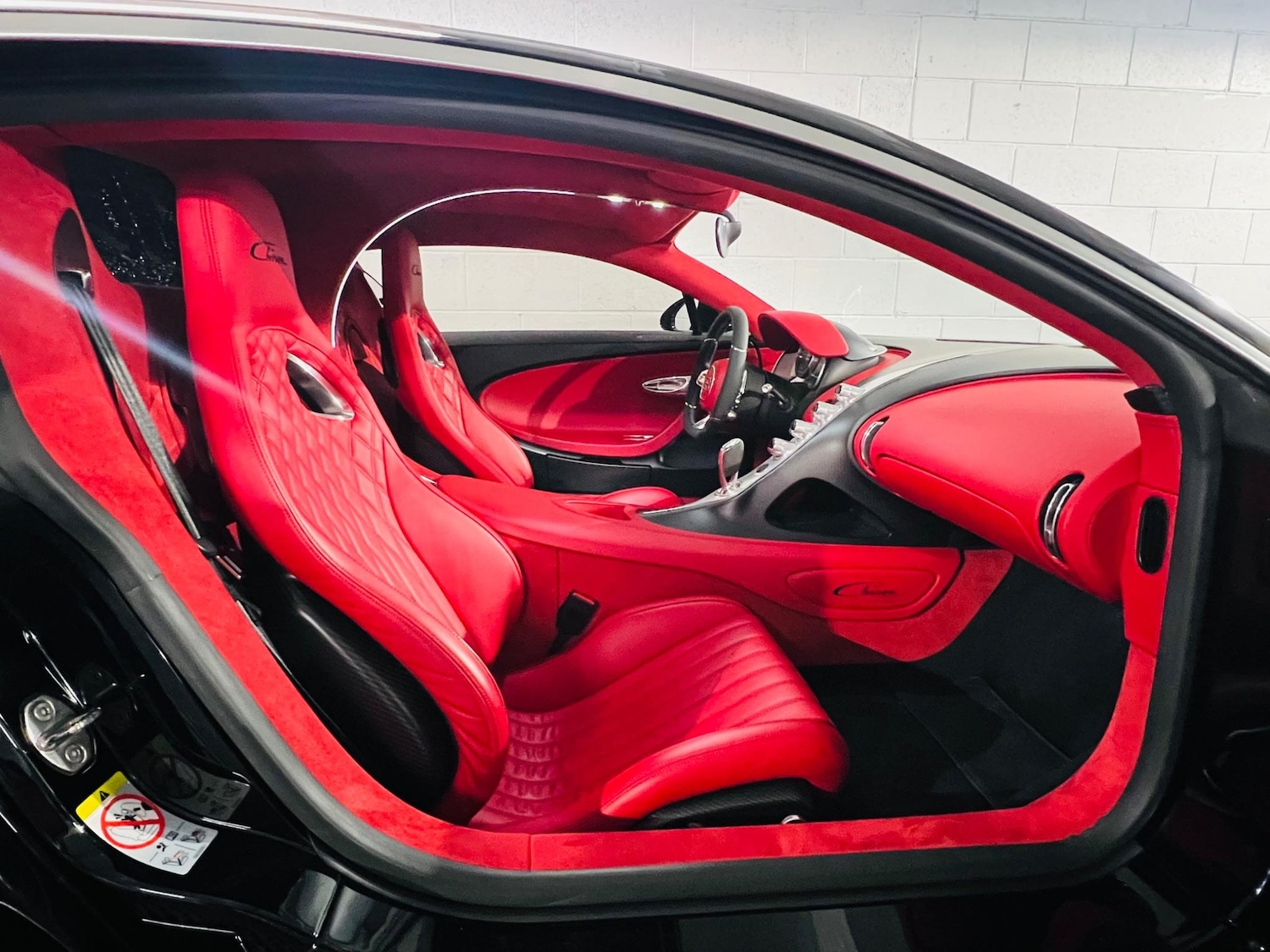 Used Bugatti Chiron for sale - 76476419: Photo 11