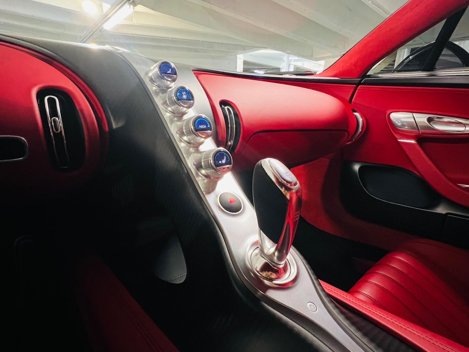 Used Bugatti Chiron for sale - 76476419: Photo 13