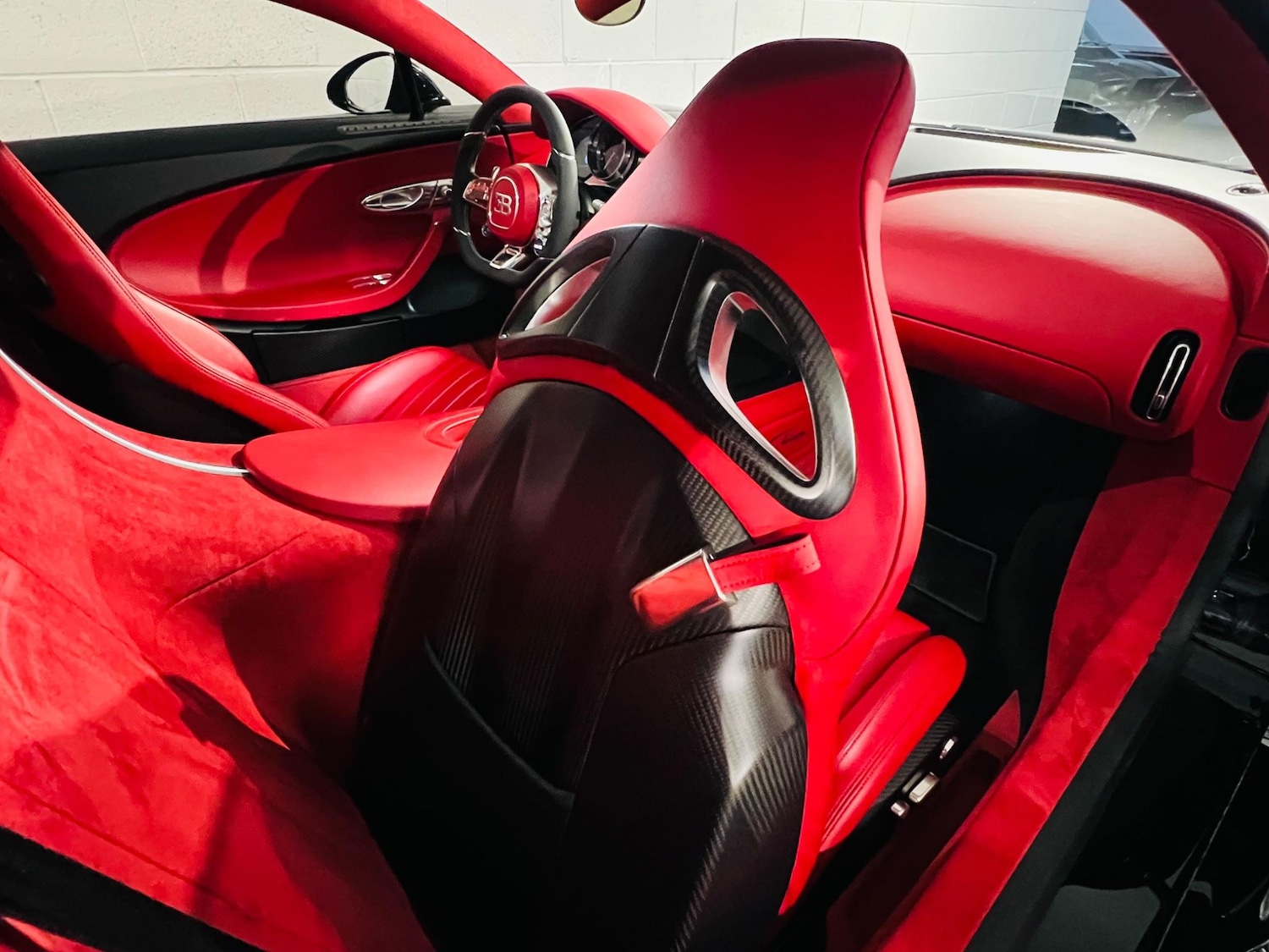 Used Bugatti Chiron for sale - 76476419: Photo 15