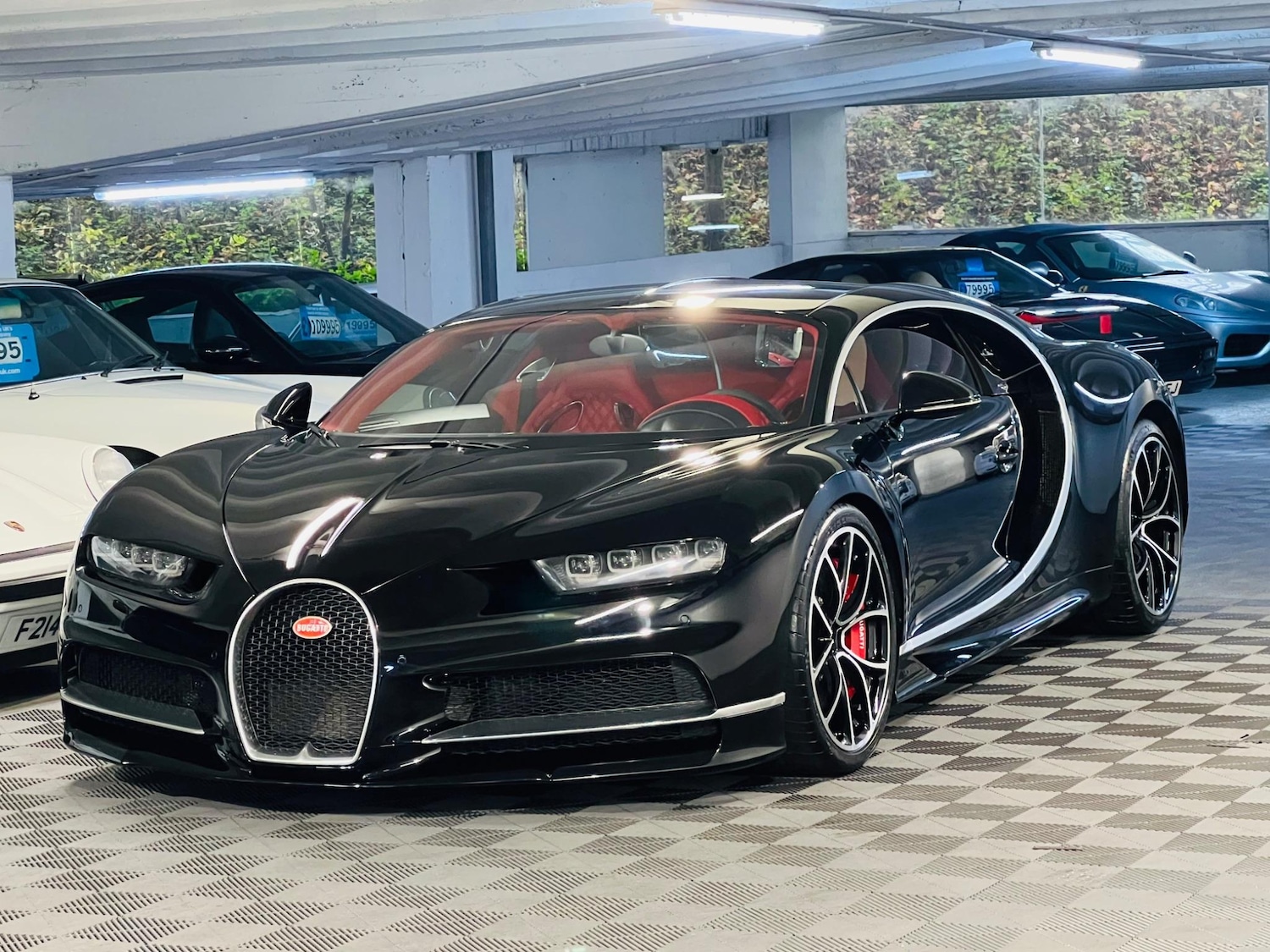 Used Bugatti Chiron for sale - 76476419: Photo 25