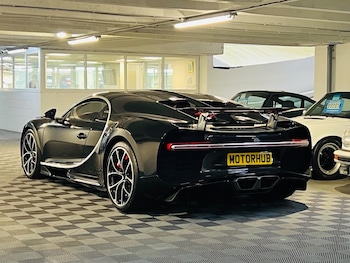 Used Bugatti Chiron 2020 for sale - 76476419: Photo