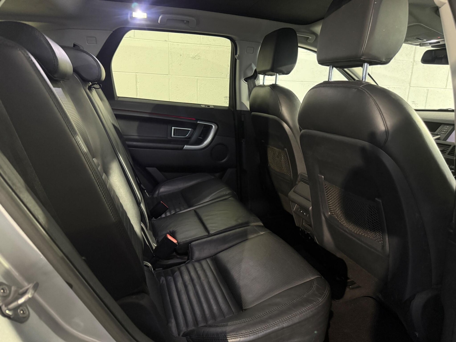 Used Land Rover Discovery Sport 2018 for sale - 76989473: Photo 12