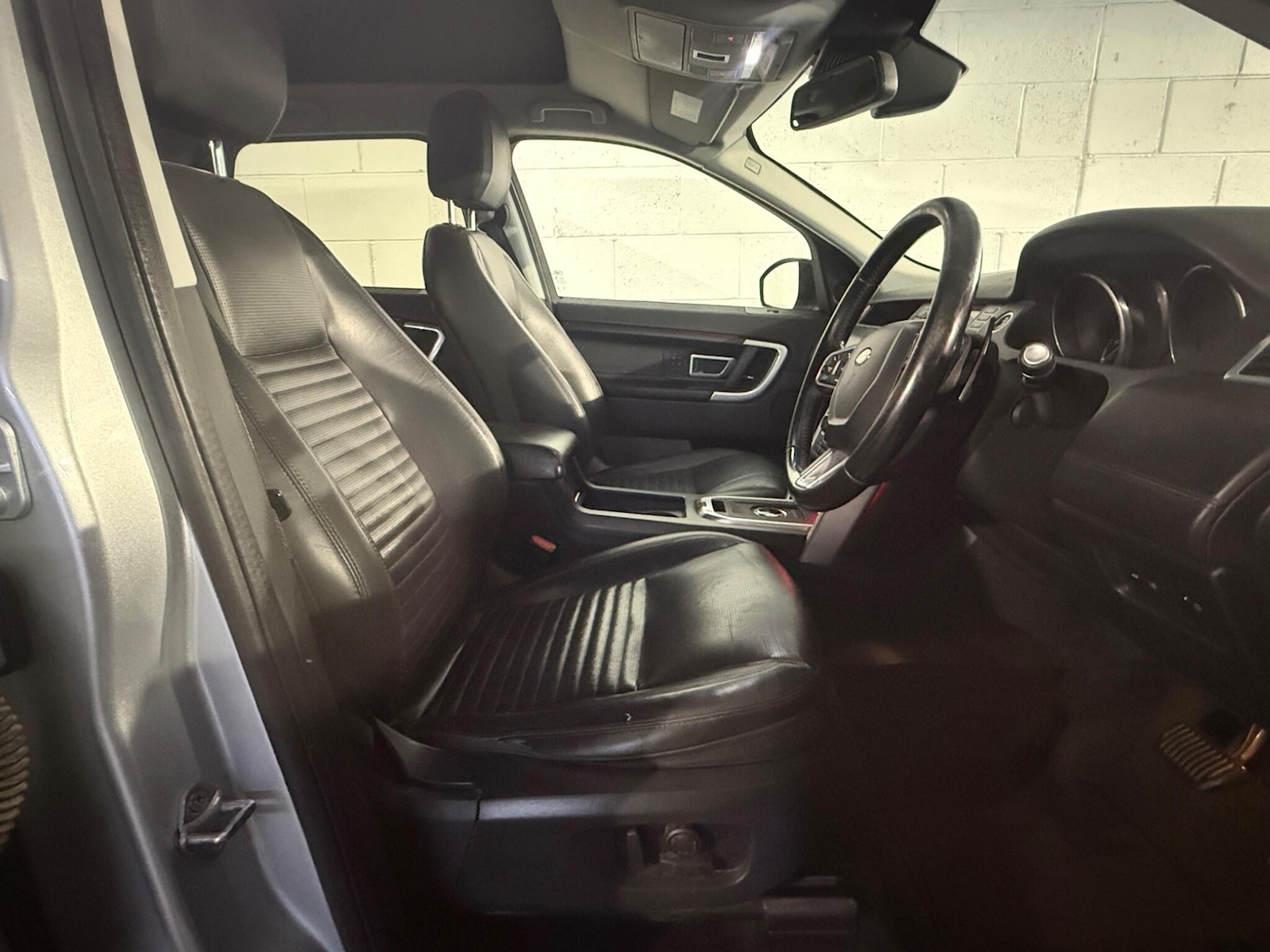 Used Land Rover Discovery Sport 2018 for sale - 76989473: Photo 7