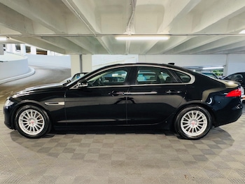 Used Jaguar XF 2017 for sale - 76994398: Photo