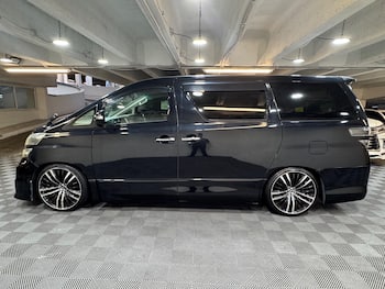 Used Toyota Vellfire 2011 for sale - 79471966: Photo