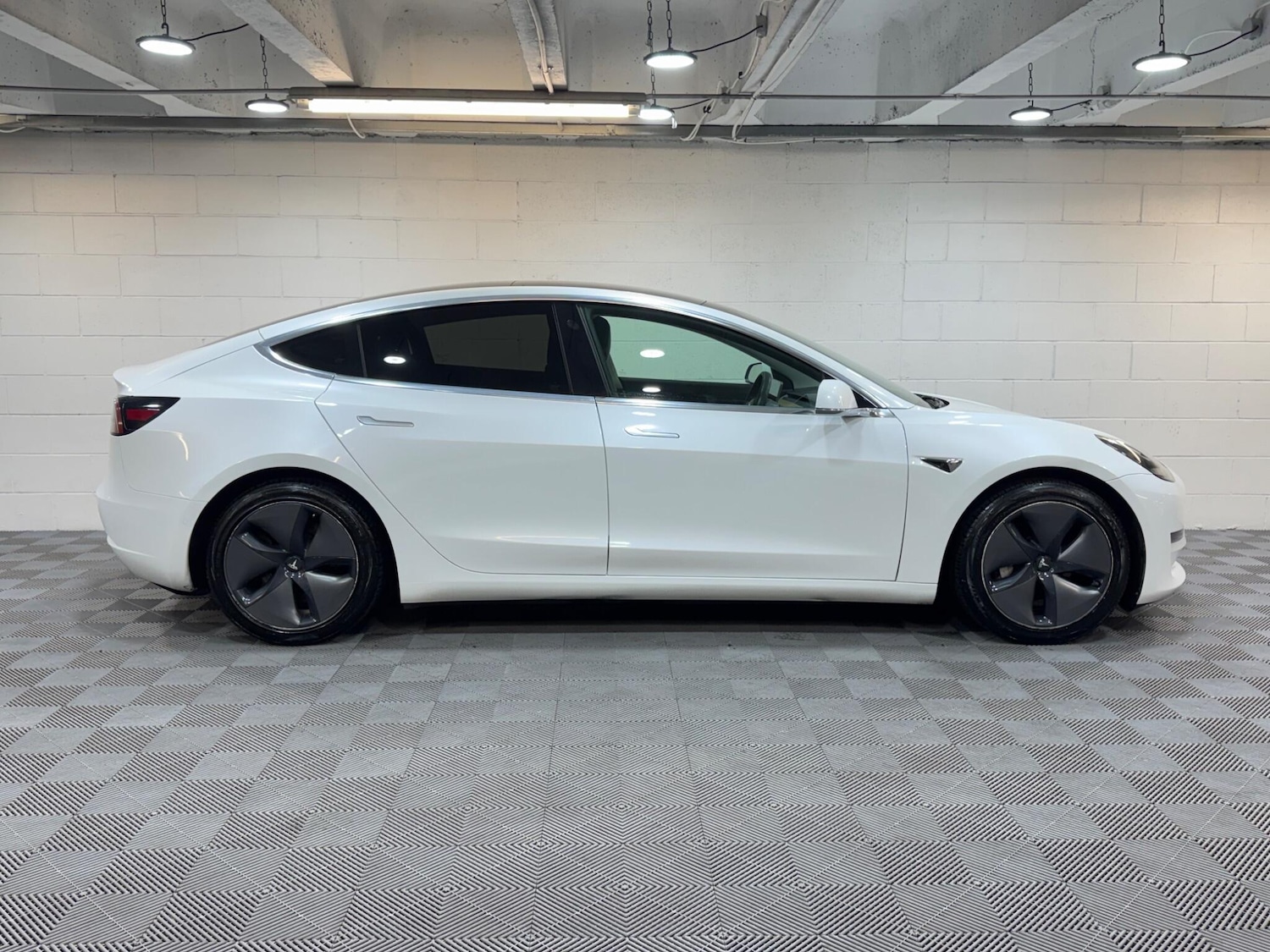 Used Tesla Model 3 2020 for sale - 77794353: Photo 5