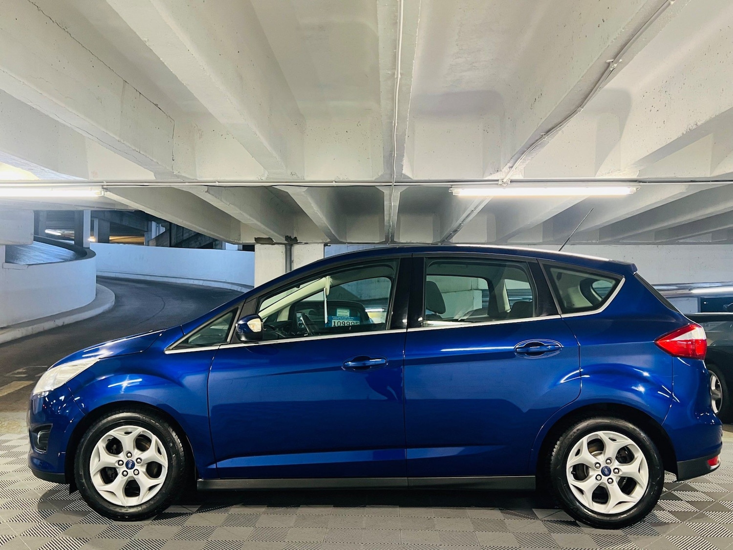 Used Ford C-Max 2014 for sale - 76993686: Photo 2