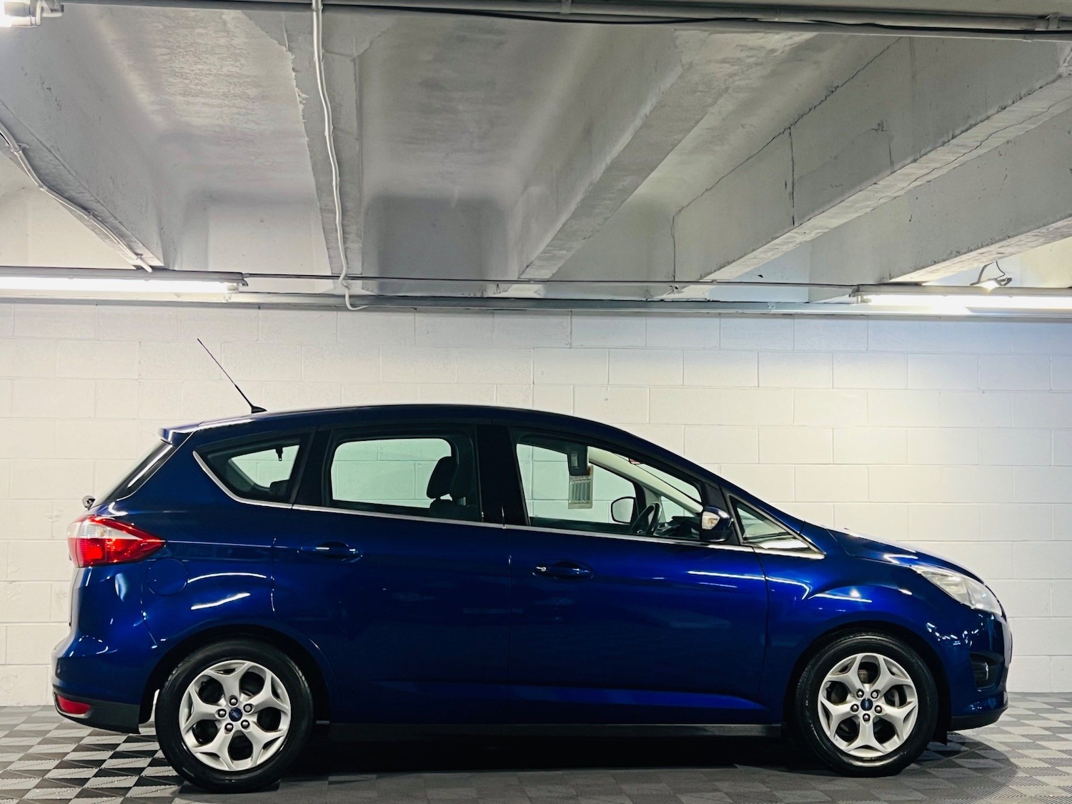 Used Ford C-Max 2014 for sale - 76993686: Photo 5