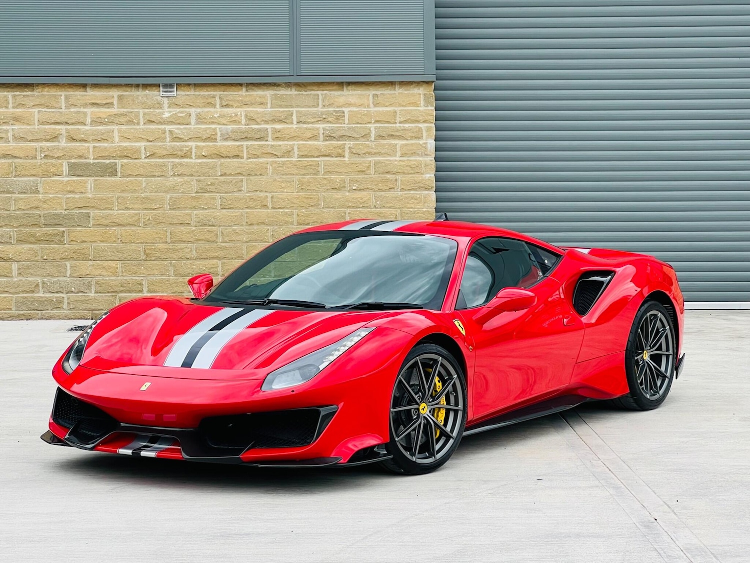 Used Ferrari 488 2019 for sale - 76988931: Photo 32
