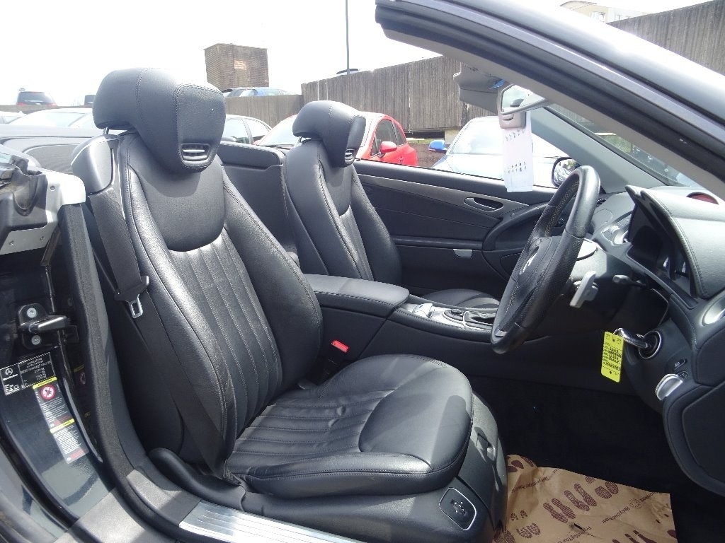 Used Mercedes-Benz SL 2009 for sale - 76988077: Photo 7