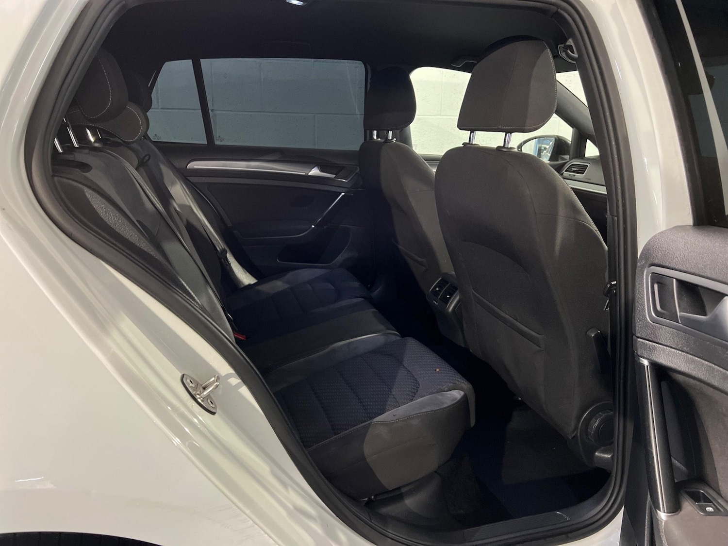 Used Volkswagen Golf 2018 for sale - 76992621: Photo 11