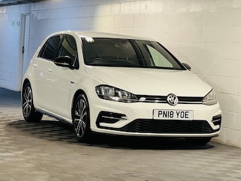 Used Volkswagen Golf 2018 for sale - 76992621: Photo