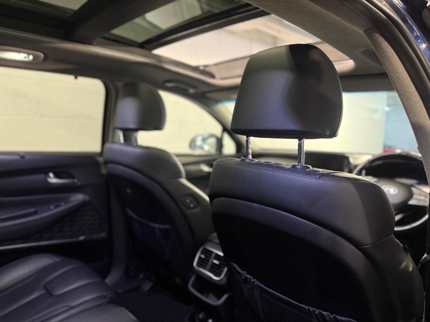 Used Hyundai Santa Fe 2019 for sale - 76987904: Photo 15