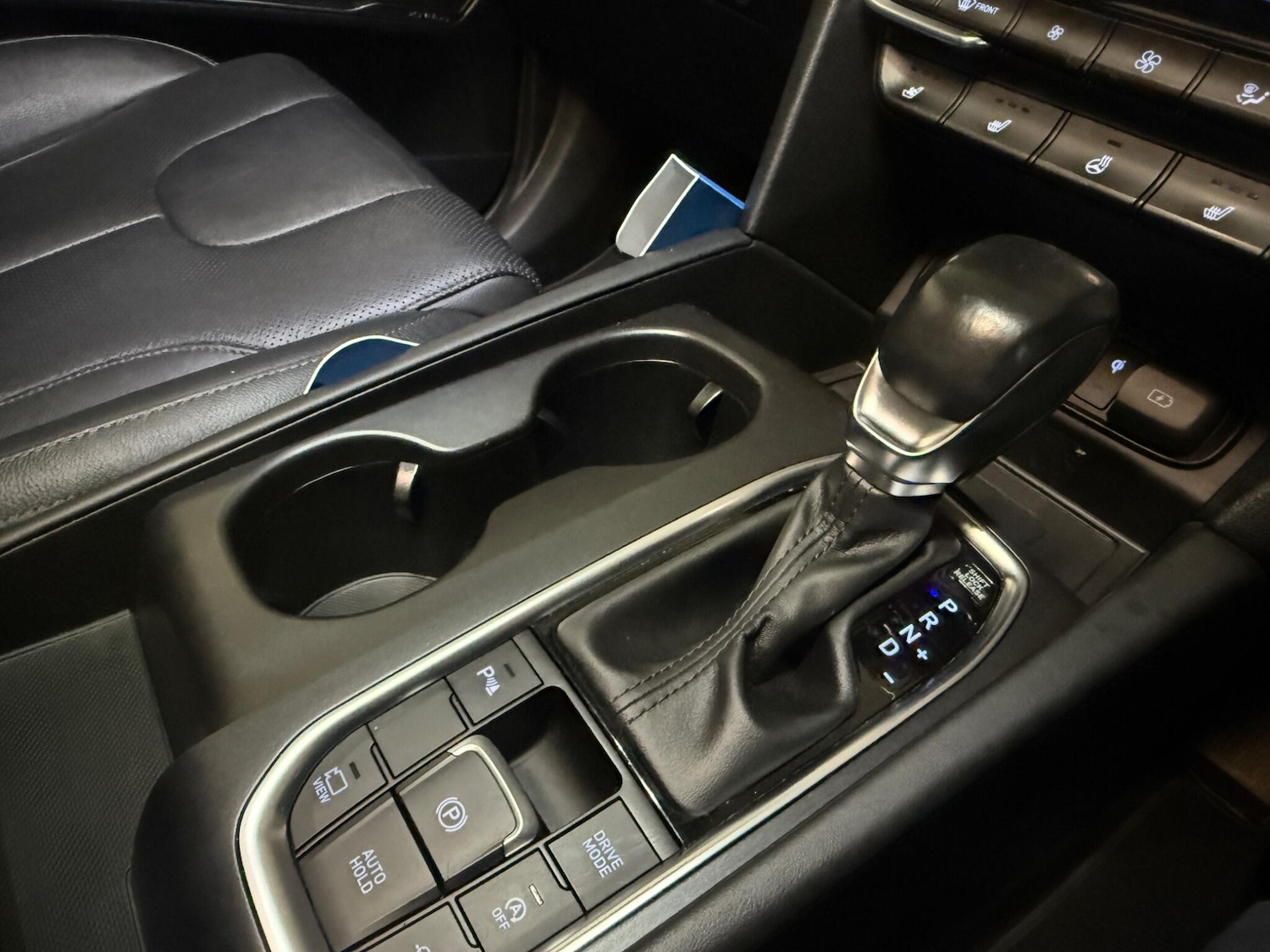 Used Hyundai Santa Fe 2019 for sale - 76987904: Photo 17