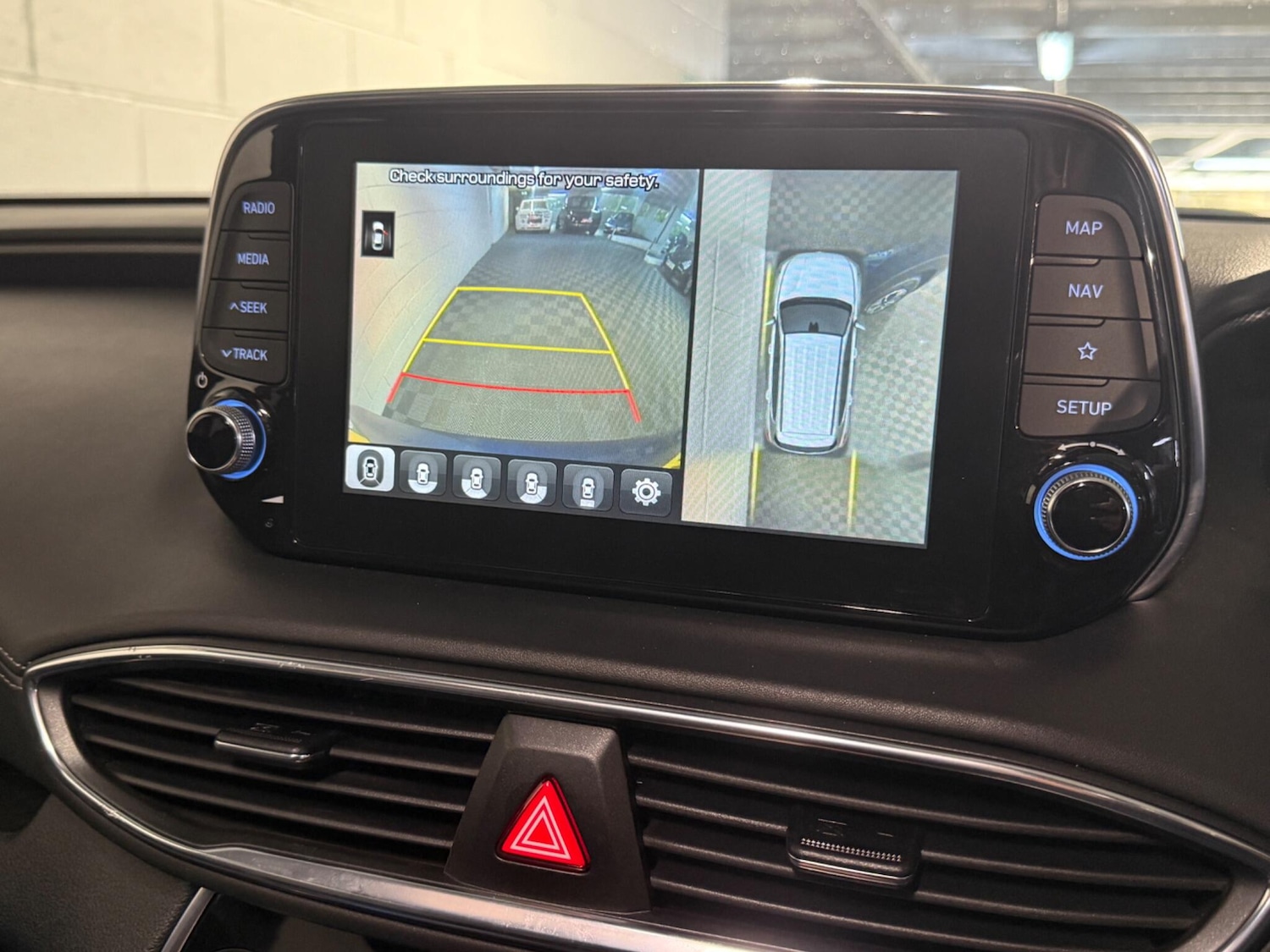 Used Hyundai Santa Fe 2019 for sale - 76987904: Photo 20