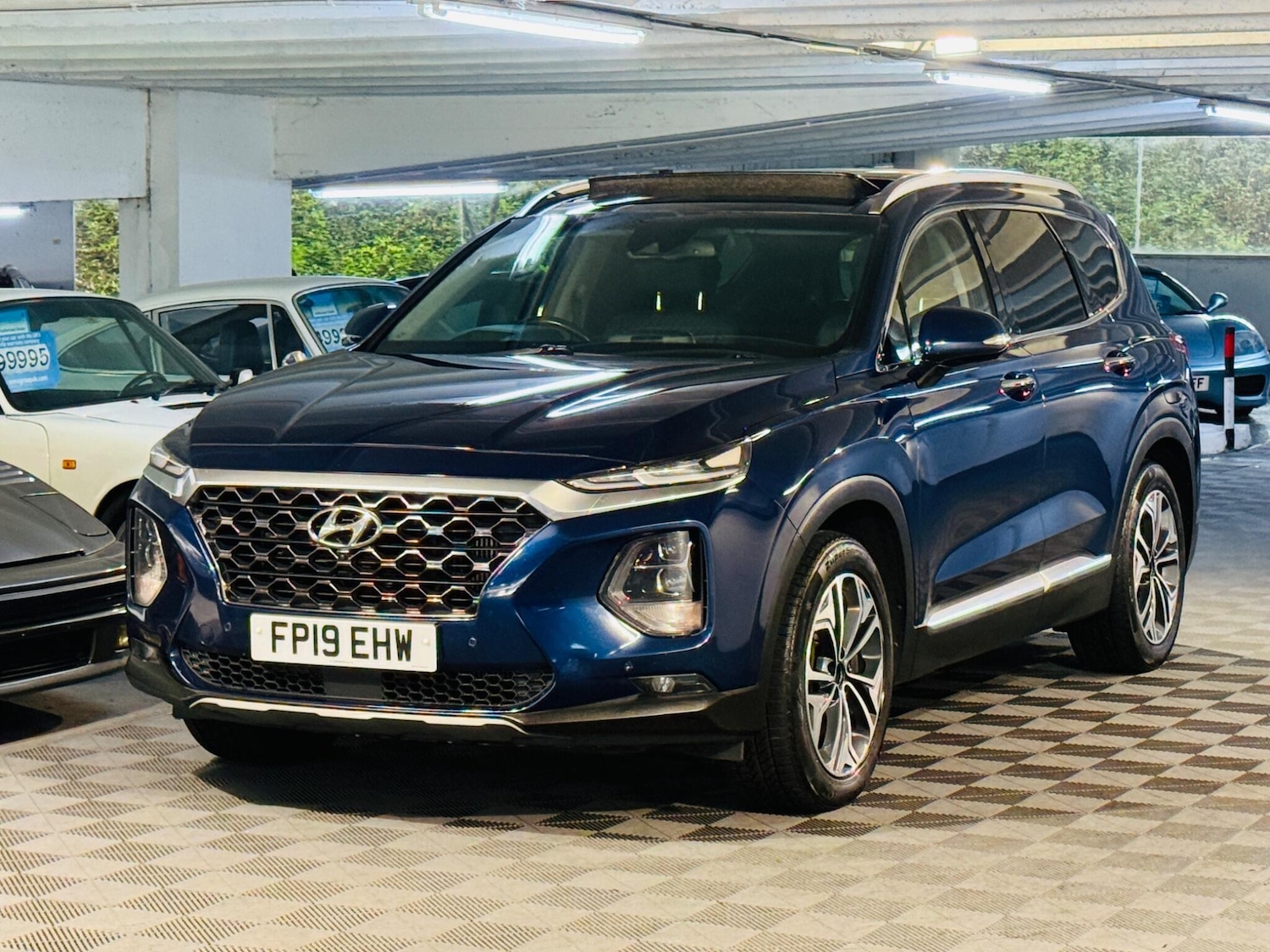 Used Hyundai Santa Fe 2019 for sale - 76987904: Photo 6