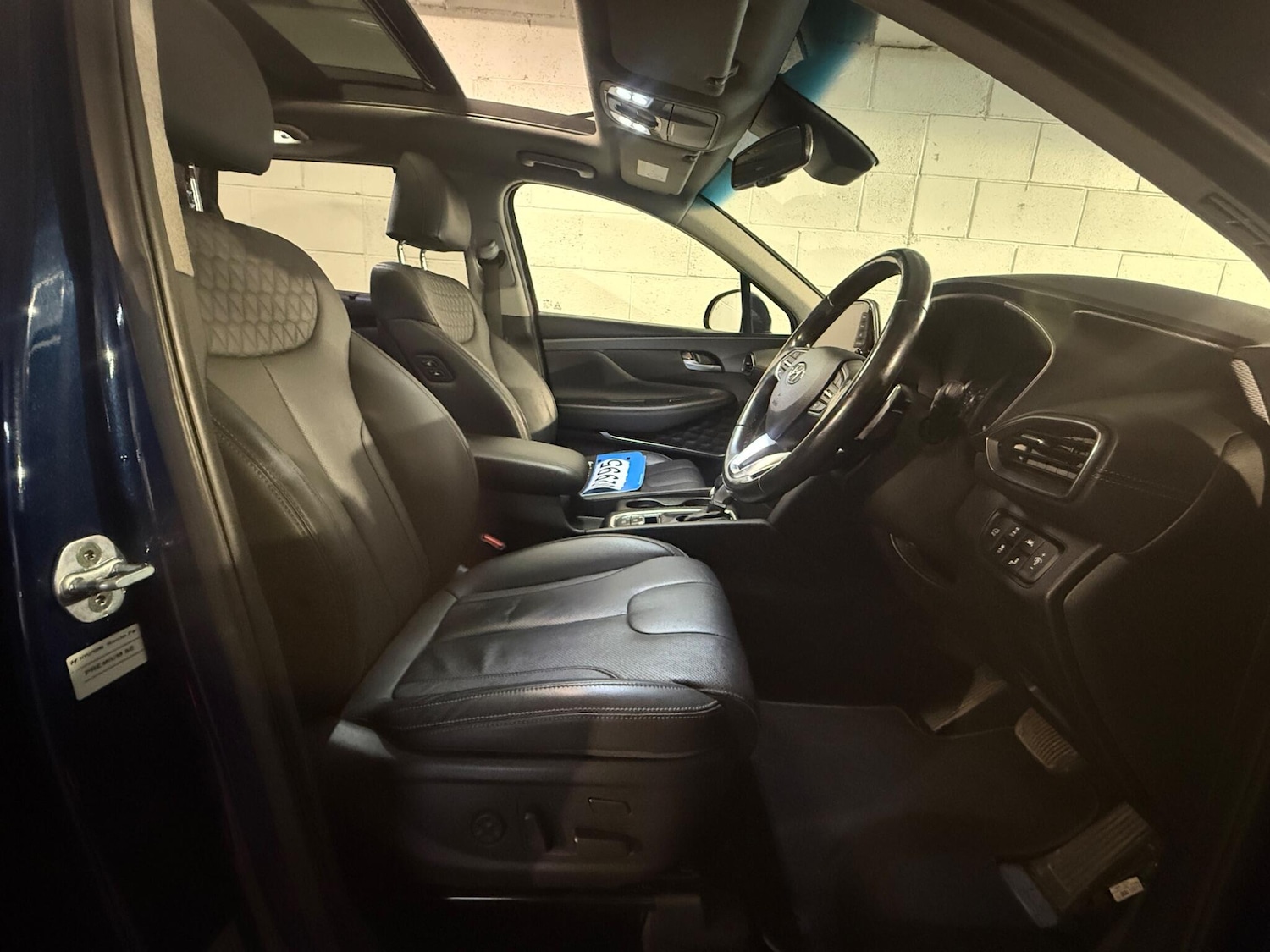 Used Hyundai Santa Fe 2019 for sale - 76987904: Photo 7