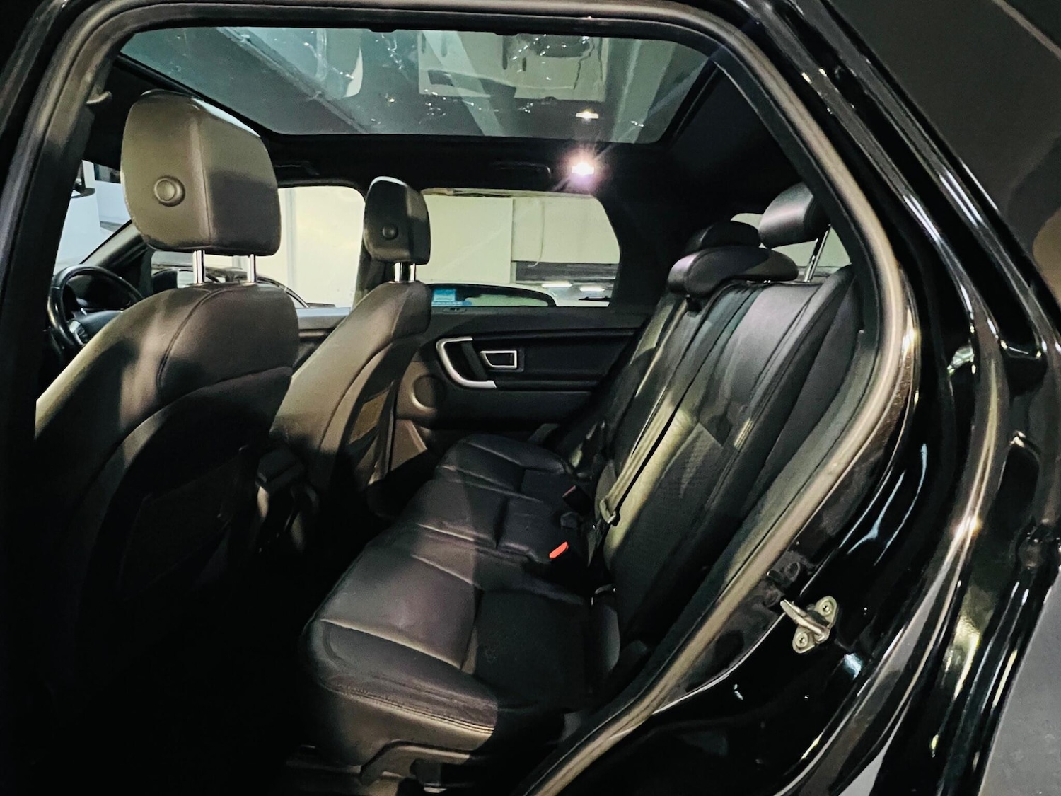 Used Land Rover Discovery Sport 2018 for sale - 76952899: Photo 11