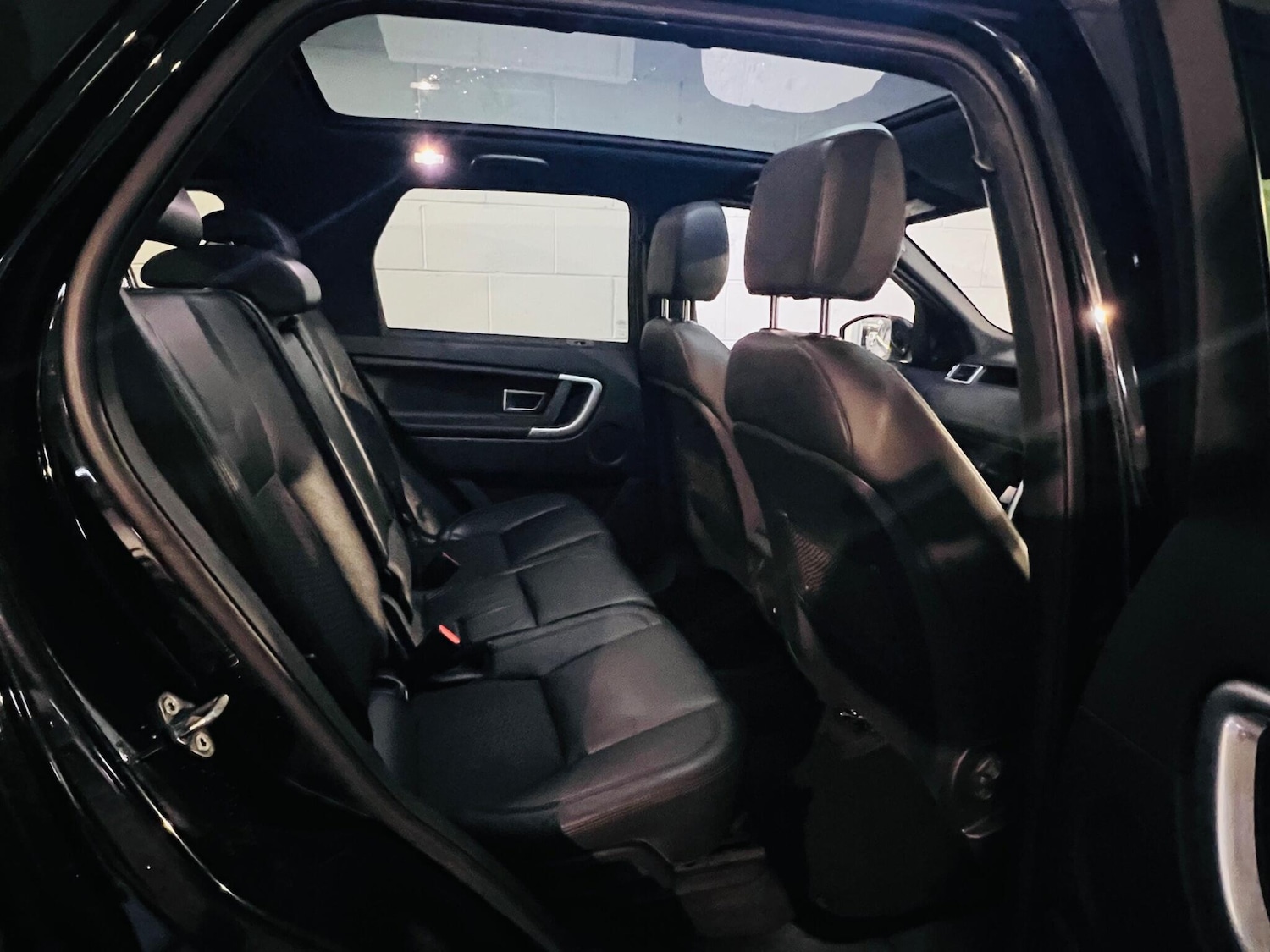 Used Land Rover Discovery Sport 2018 for sale - 76952899: Photo 13