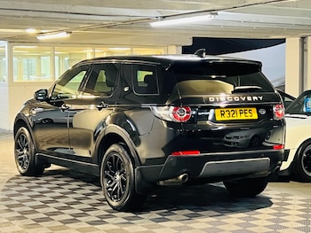 Used Land Rover Discovery Sport 2018 for sale - 76952899: Photo