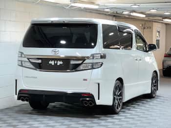 Used Toyota Vellfire 2013 for sale - 79471883: Photo