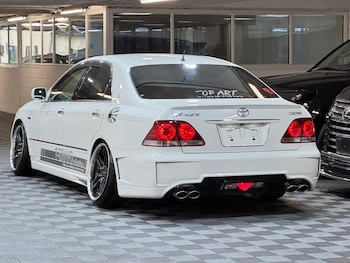 Used Toyota Crown 2004 for sale - 79116982: Photo