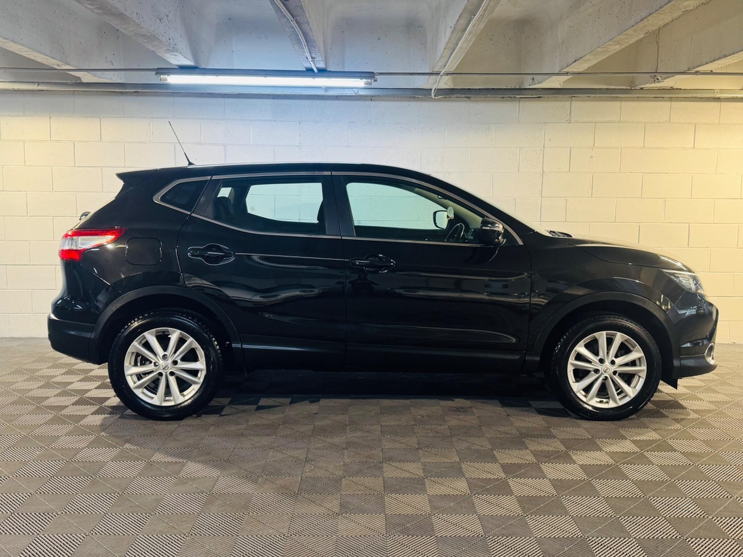 Used Nissan Qashqai 2016 for sale - 77131026: Photo 5