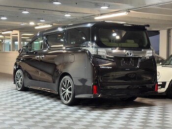 Used Toyota Vellfire 2015 for sale - 77345188: Photo