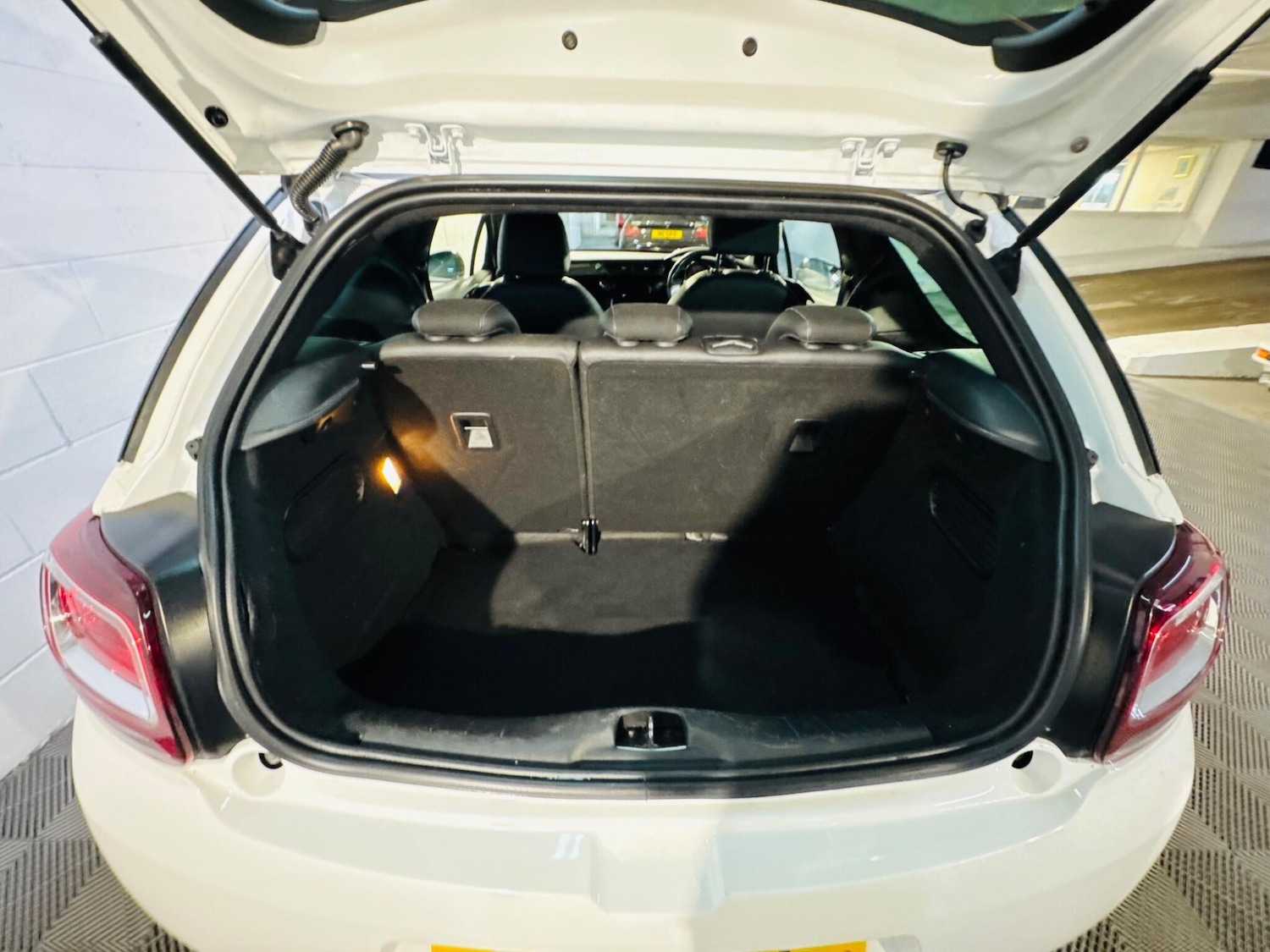 Used DS Automobiles DS 3 2018 for sale - 77066838: Photo 12