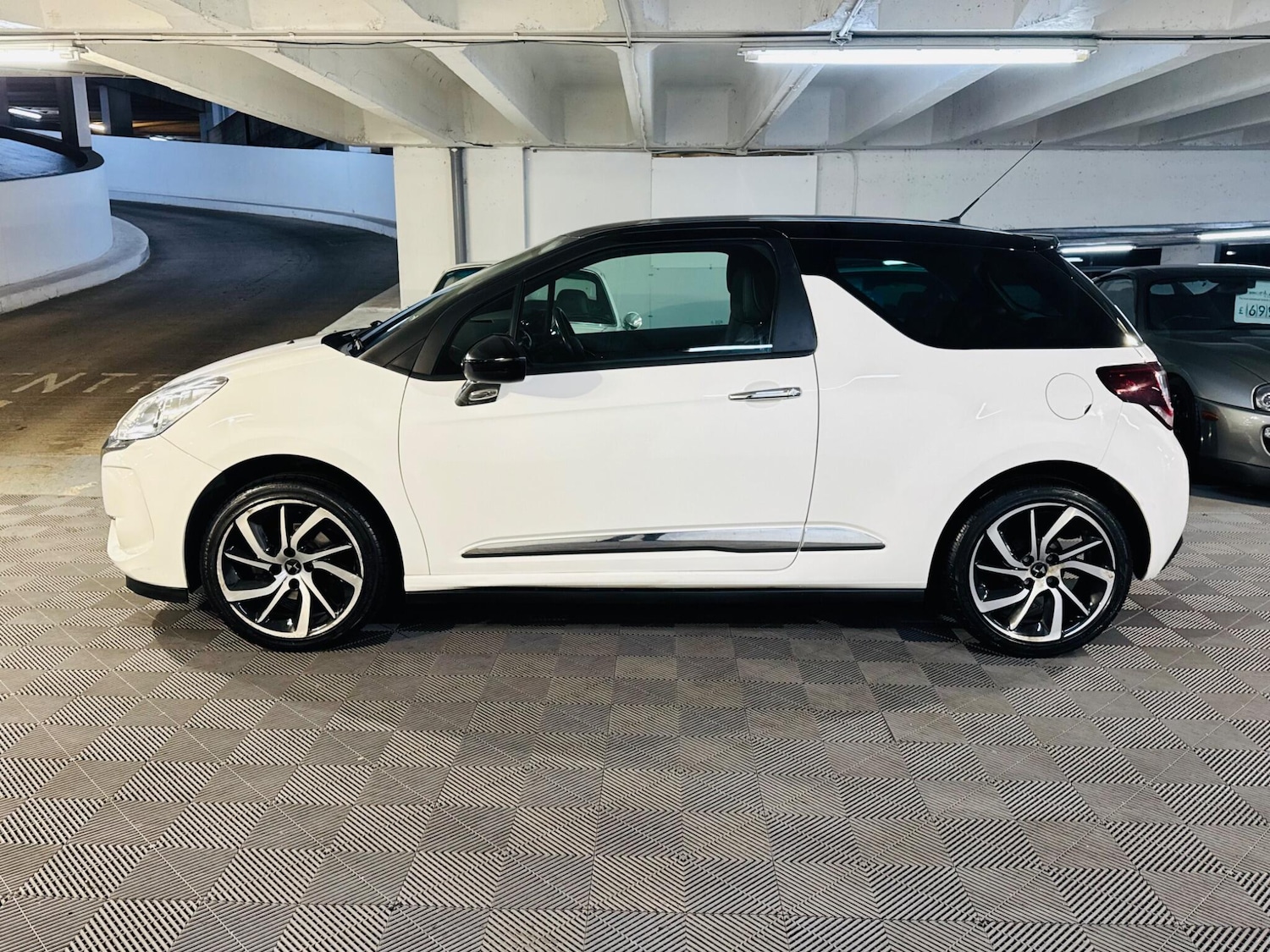 Used DS Automobiles DS 3 2018 for sale - 77066838: Photo 2
