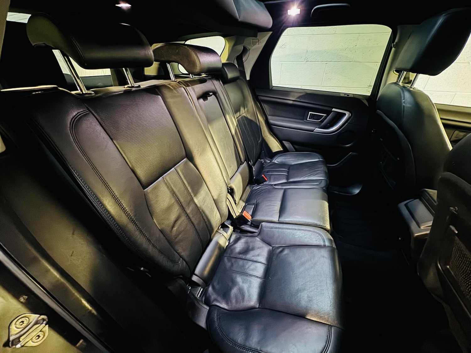 Used Land Rover Discovery Sport 2015 for sale - 77066723: Photo 11