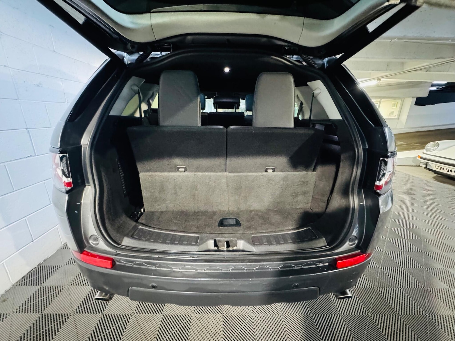 Used Land Rover Discovery Sport 2015 for sale - 77066723: Photo 14