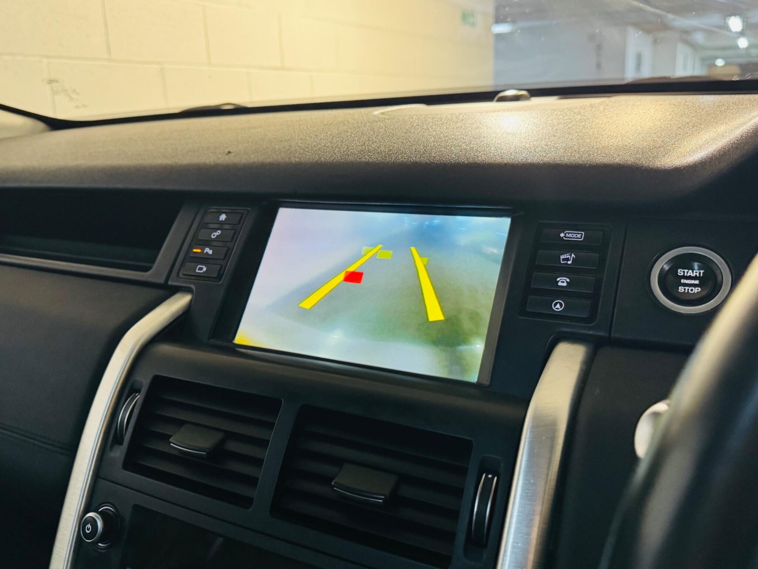 Used Land Rover Discovery Sport 2015 for sale - 77066723: Photo 15