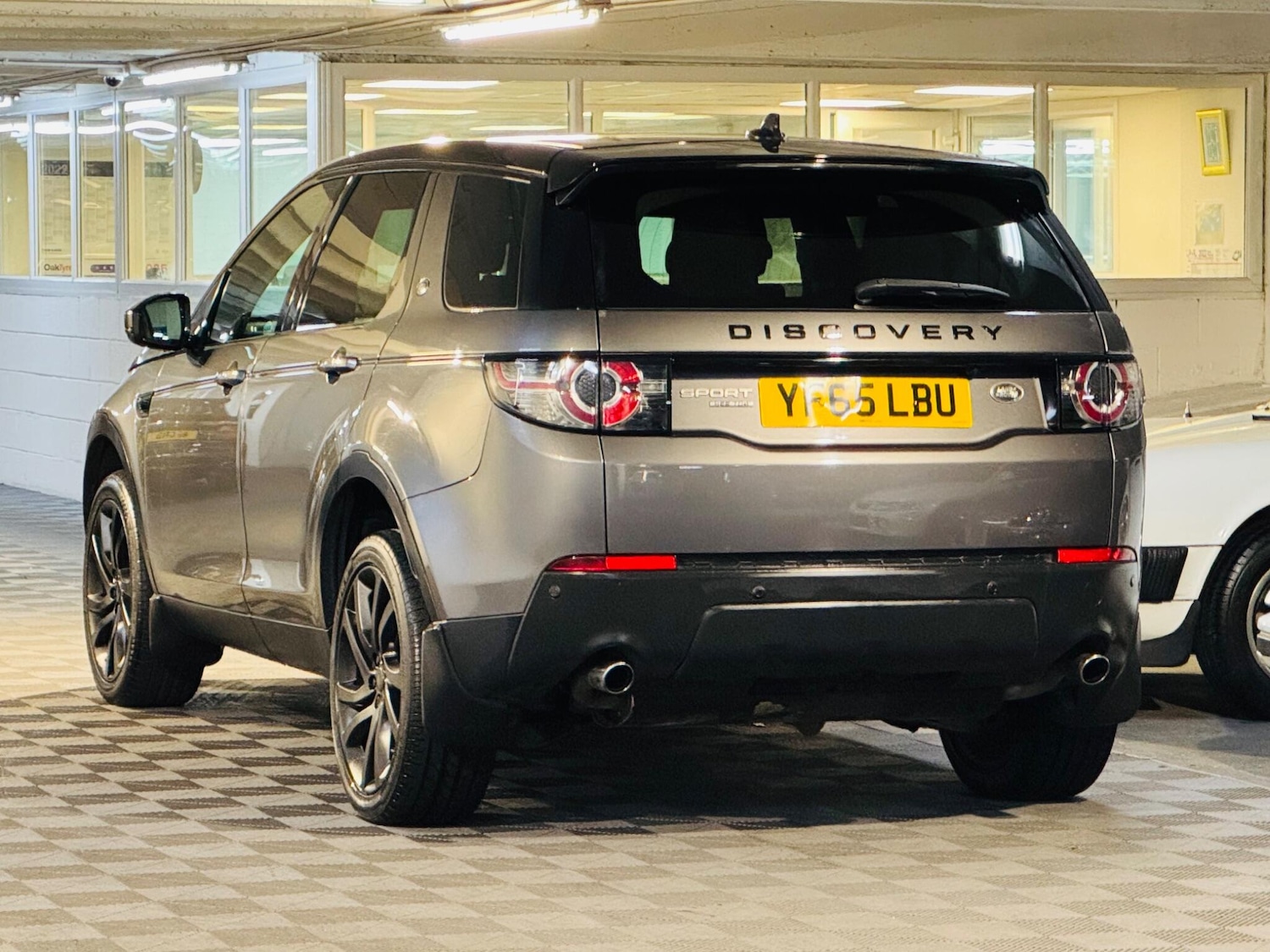 Used Land Rover Discovery Sport 2015 for sale - 77066723: Photo 3