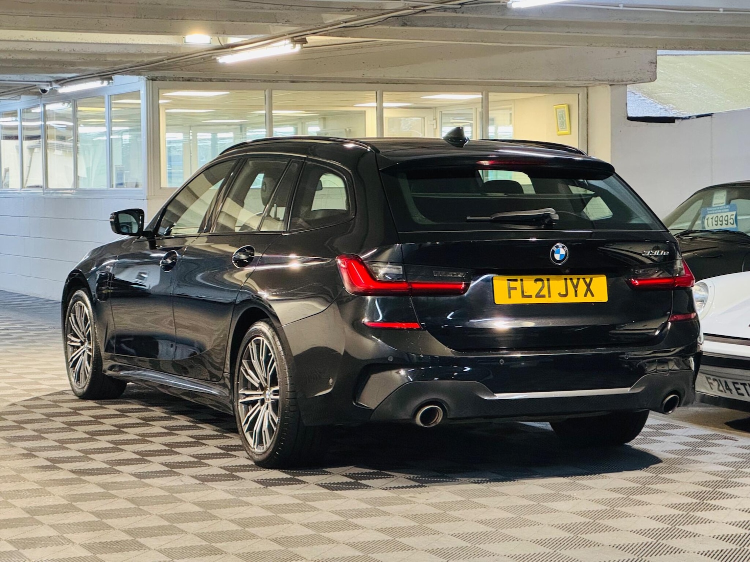 Used BMW 3 Series 2021 for sale - 76327189: Photo 3