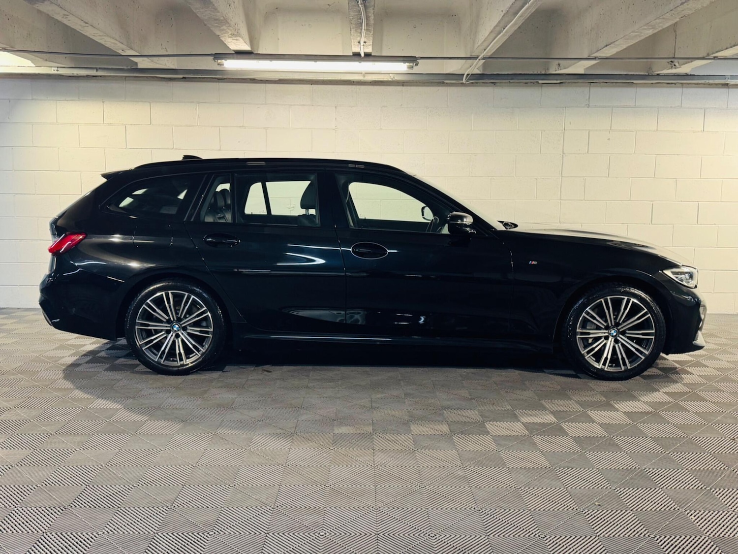 Used BMW 3 Series 2021 for sale - 76327189: Photo 5