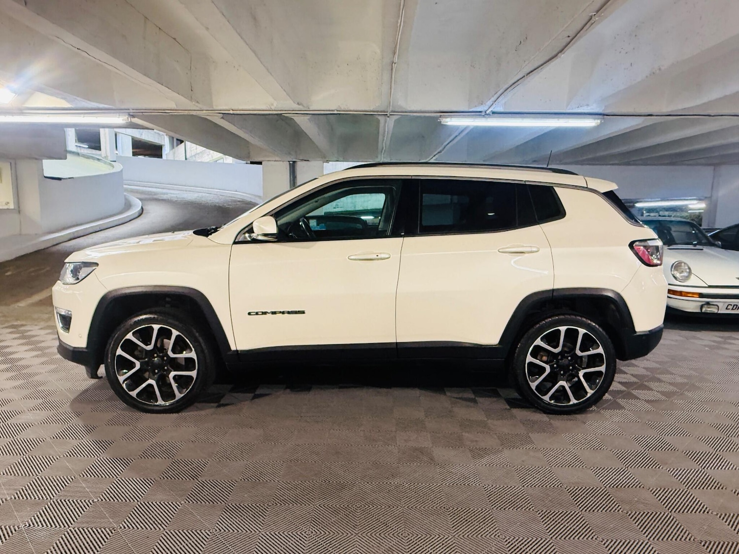 Used Jeep Compass 2019 for sale - 76215456: Photo 2