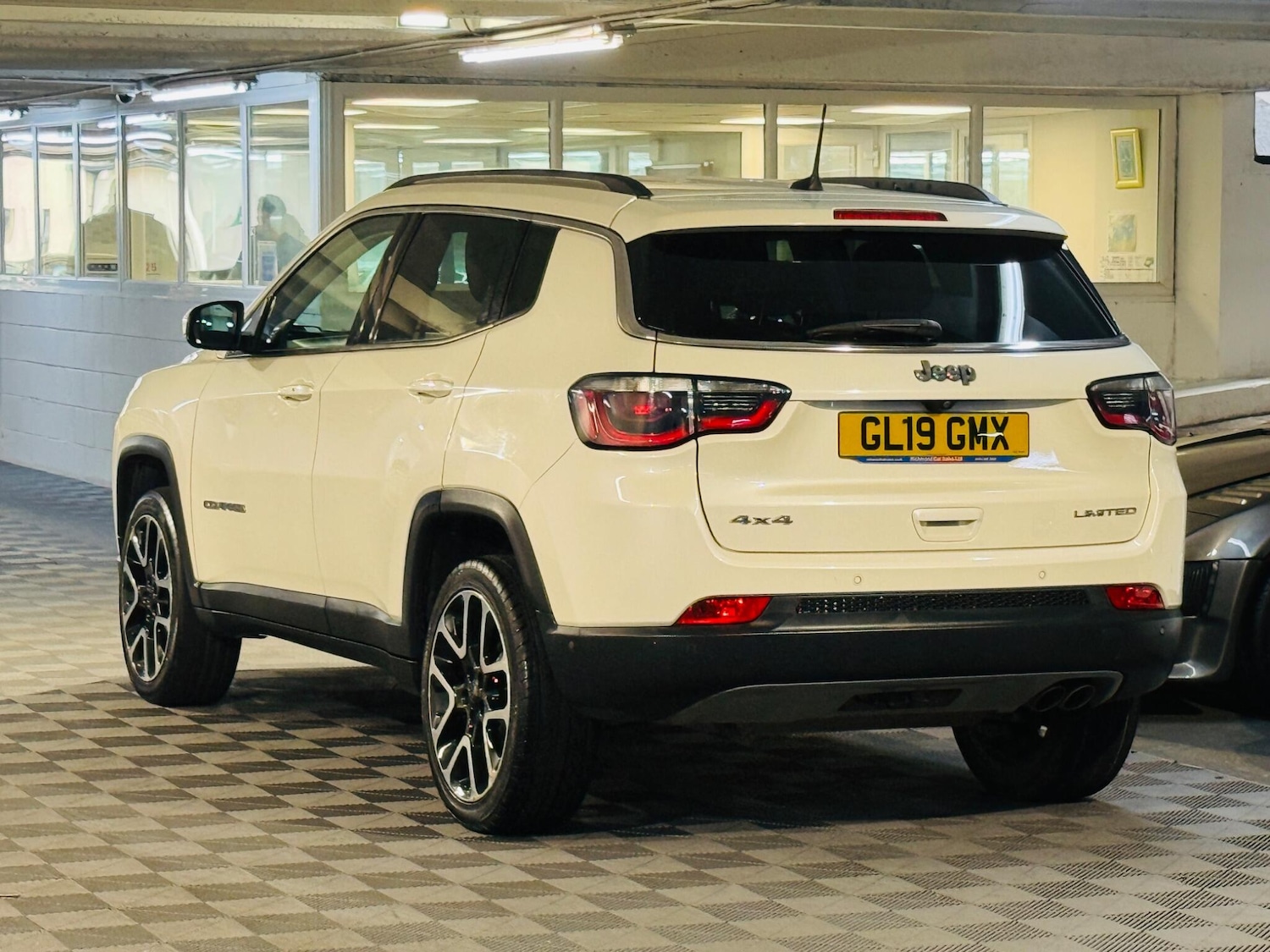 Used Jeep Compass 2019 for sale - 76215456: Photo 3