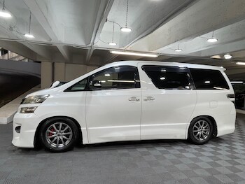 Used Toyota Vellfire 2010 for sale - 78100242: Photo