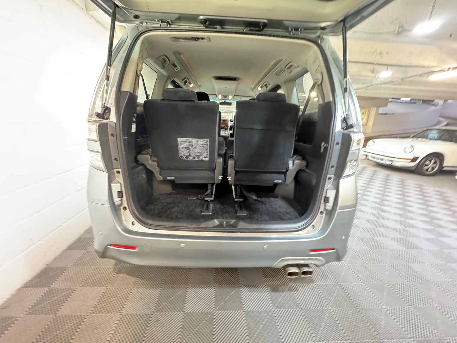 Used Toyota Vellfire for sale - 77352109: Photo 14