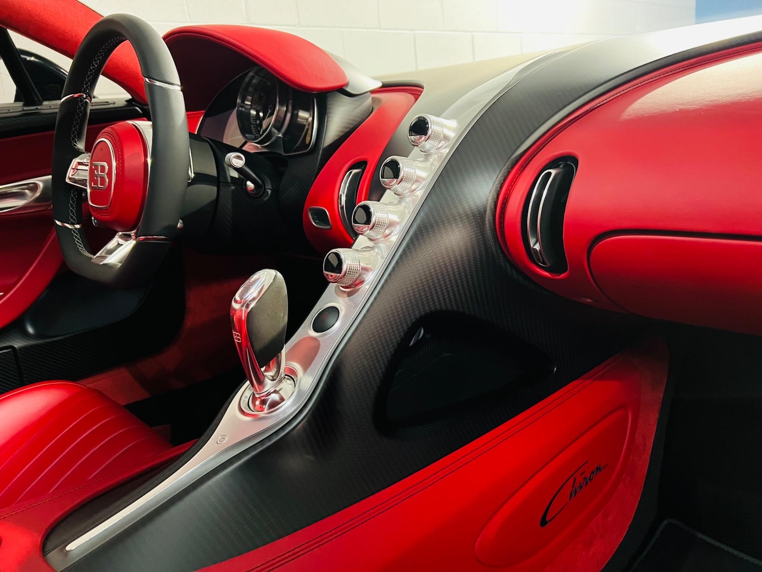 Used Bugatti Chiron for sale - 76995604: Photo 14