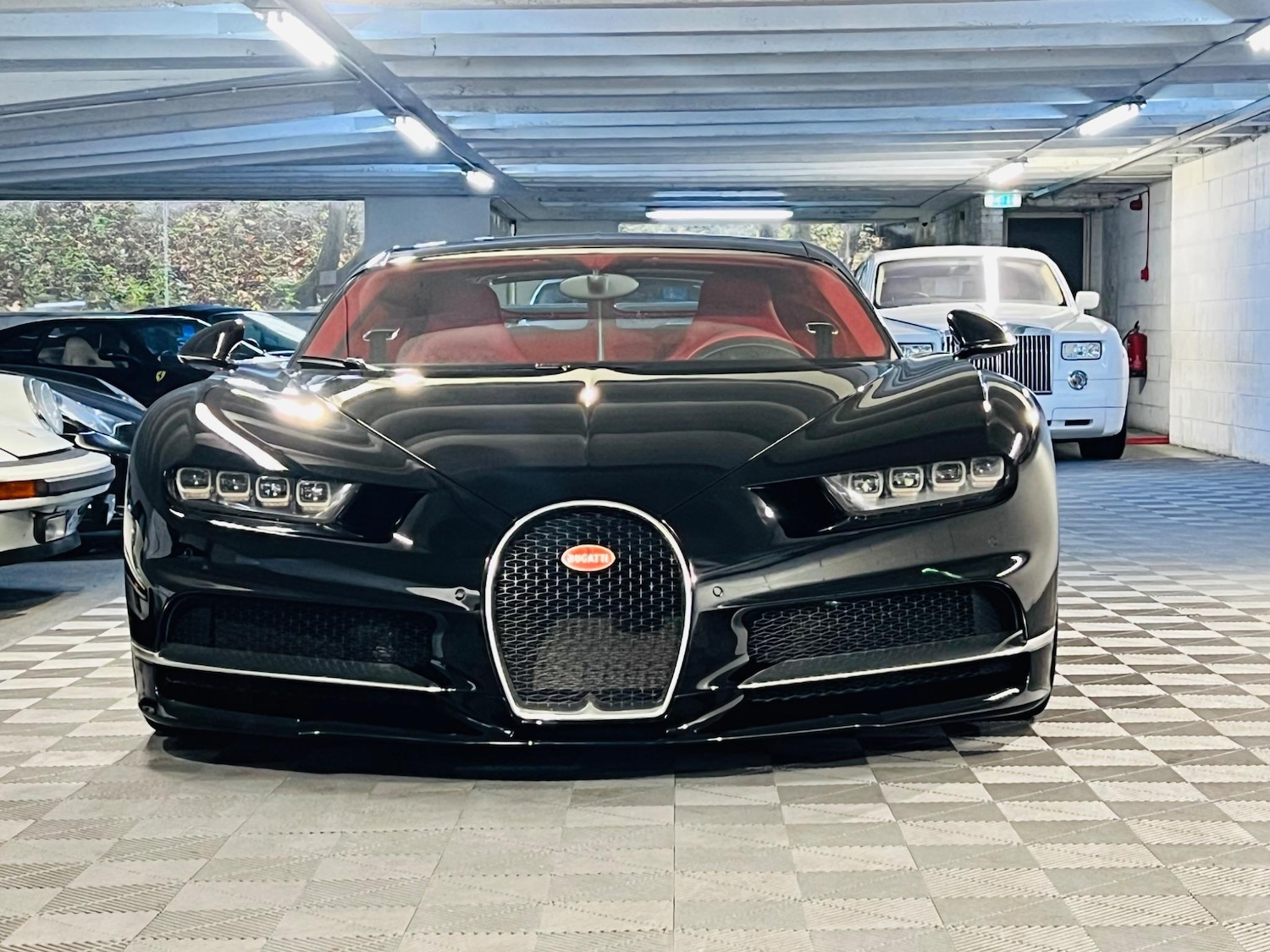 Used Bugatti Chiron for sale - 76995604: Photo 24