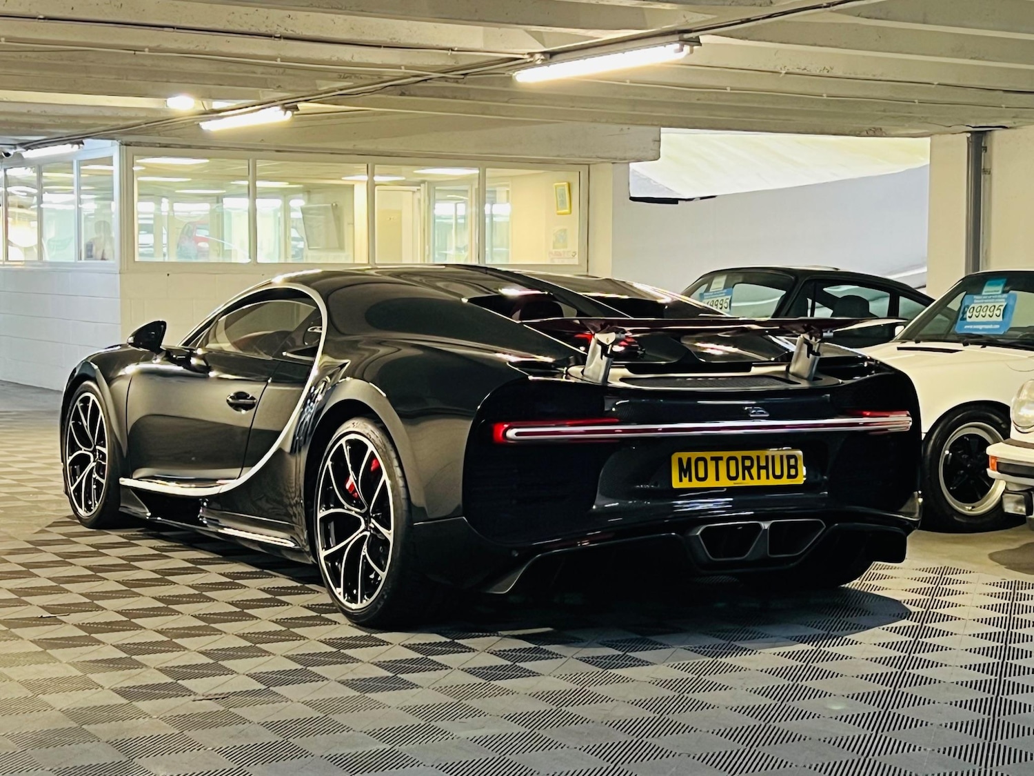 Used Bugatti Chiron for sale - 76995604: Photo 3