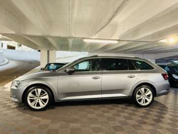 Used Skoda Superb 2018 for sale - 74958803: Photo