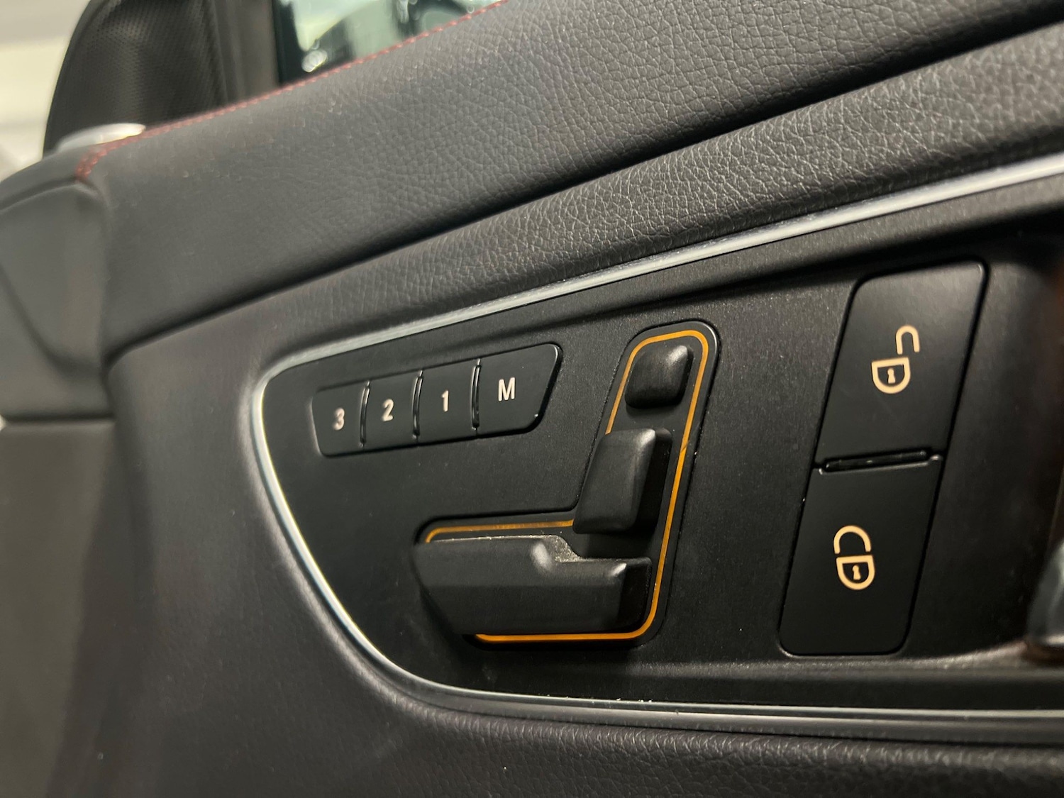 Used Mercedes-Benz CLA 2014 for sale - 76988225: Photo 19