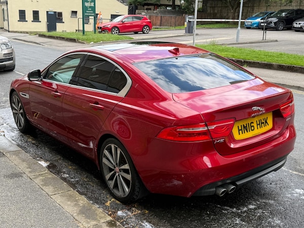 Used Jaguar XE 2016 for sale - 75532856: Photo 3