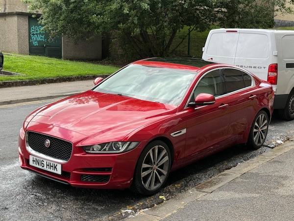 Used Jaguar XE 2016 for sale - 75532856: Photo 6